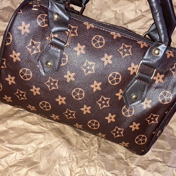 Boutique bag set. - Picture 6 of 12